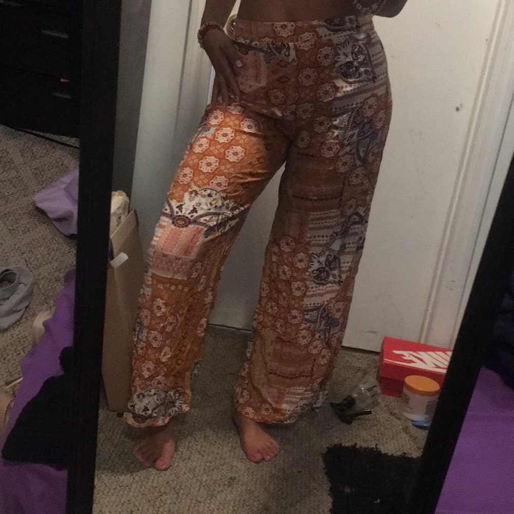 Wide leg pants
